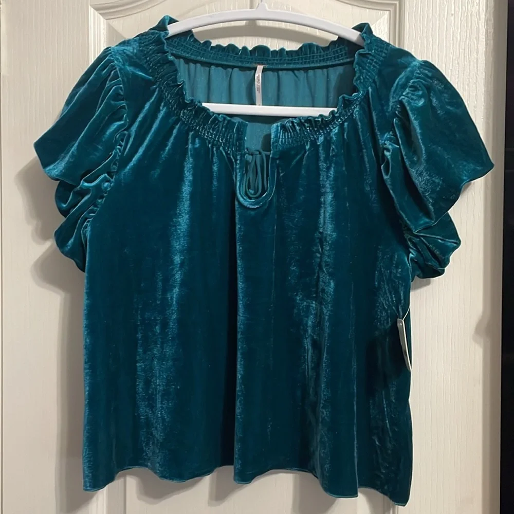 Free People Terese‎ Velvet Puff Sleeve Blouse Boho Chic Minimalist Western